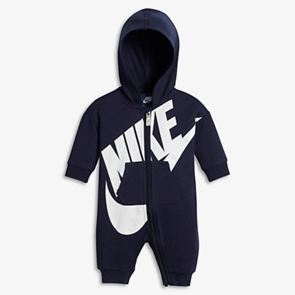 pampers on sale size 4